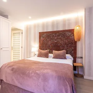 Serennia Fira Gran Via Exclusive Hotel